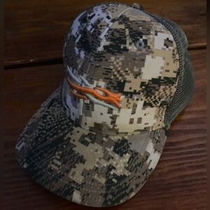 Sitka Hat With Optifade Elevated II camouflage pattern